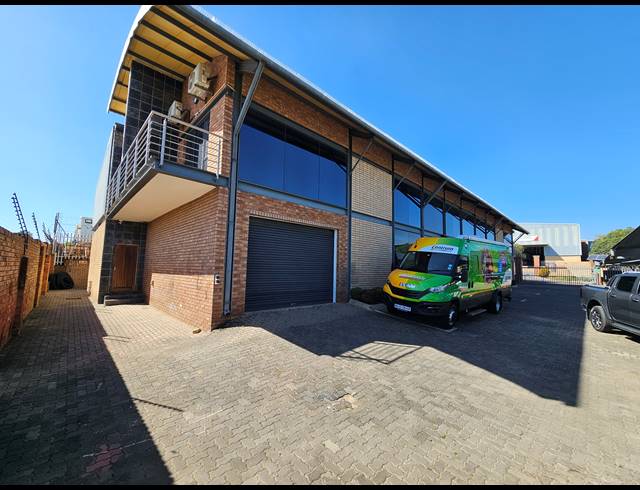 814M² FACTORY FOR SALE IN NORTH RIDING
